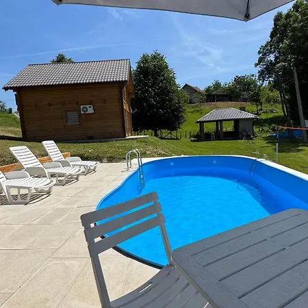 Casa de Férias Vikendica Brvnara Marcetic *